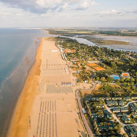 Cozy Villa 250 Metres From The Beach - Beahost - Bibione Buitenkant foto